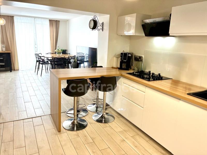 Maison - 127 m² - 6 pièces