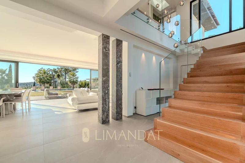 Villa - 275 m² - 7 pièces