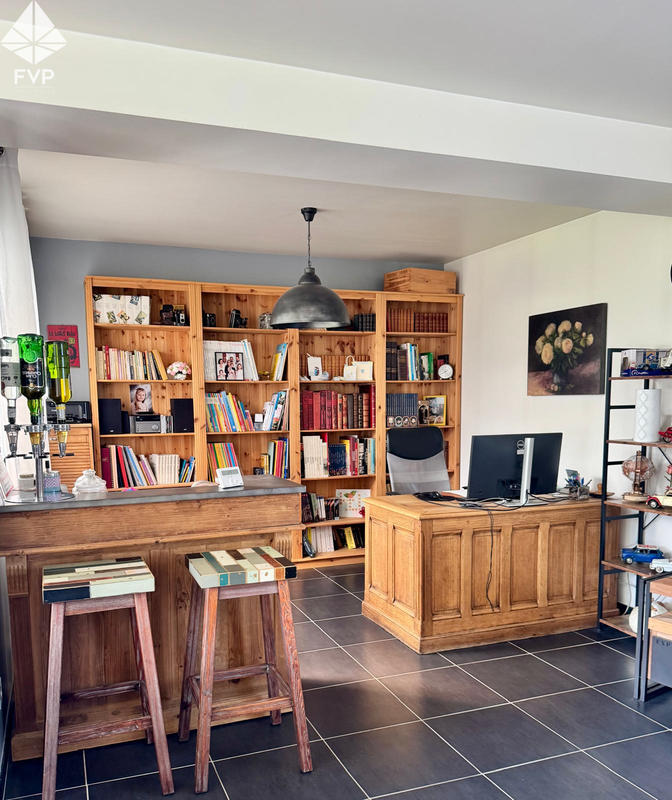 Maison - 170 m² - 7 pièces