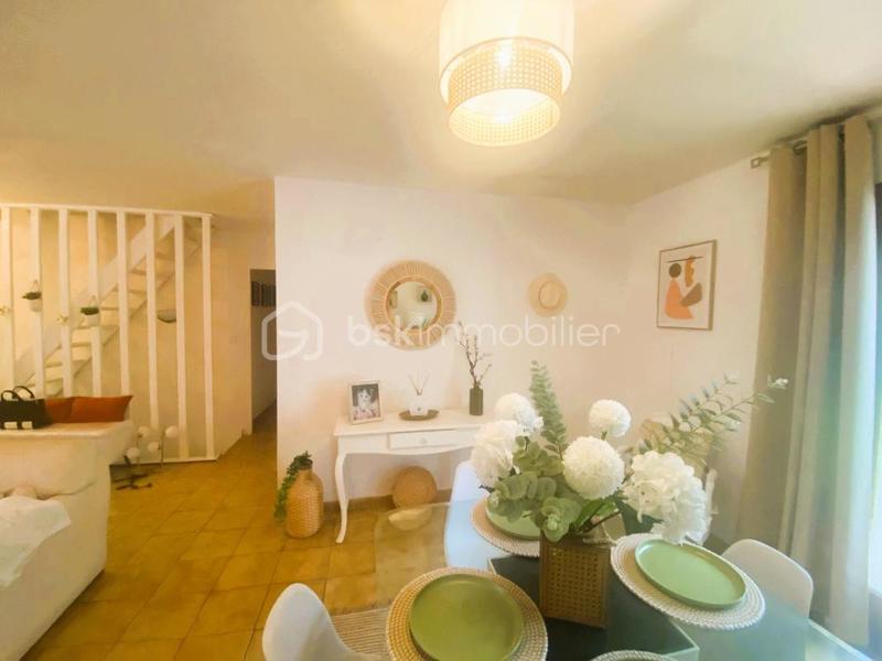 Maison - 91 m² - 5 pièces