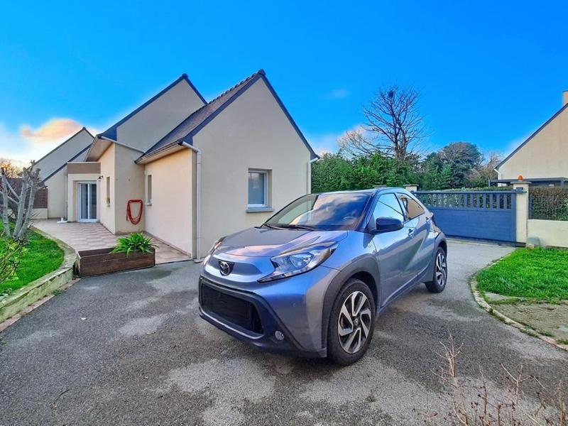 Maison - 90 m² - 5 pièces