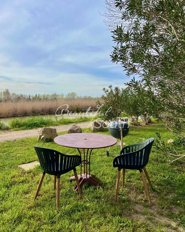 Mas - 403 m² - 8 pièces