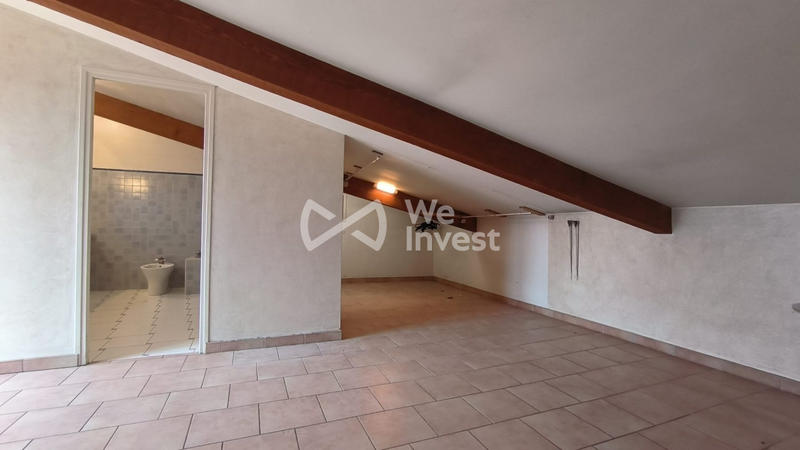 Maison - 208 m² - 7 pièces