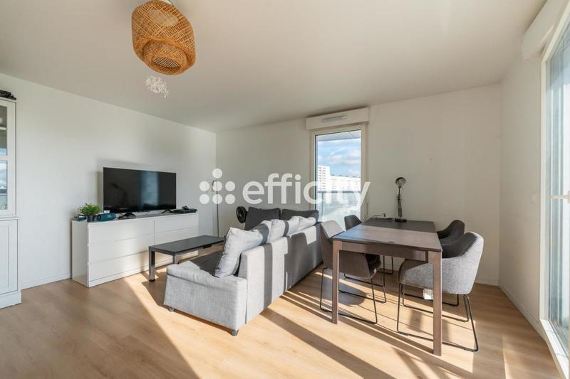 Appartement - 87 m² - 5 pièces