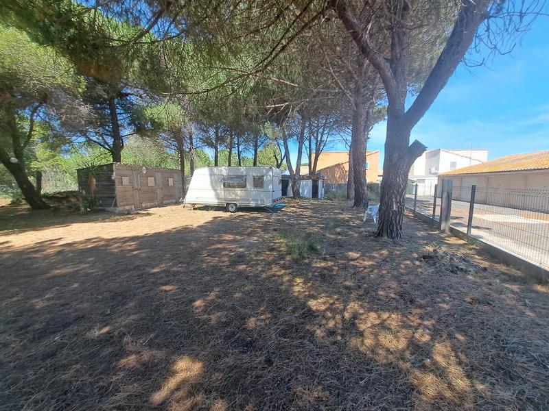 Terrain de loisirs - 890 m²