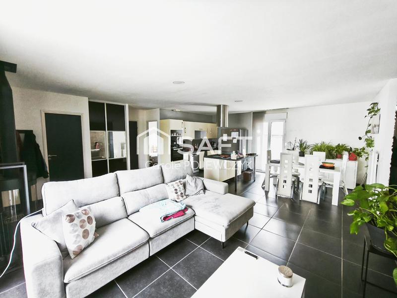 Maison - 90 m² - 4 pièces