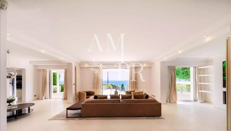 Villa - 200 m² - 5 pièces