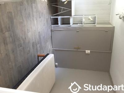 Chambre - 9 m² - 1 pièce