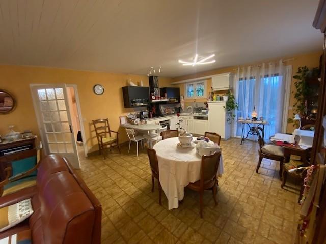 Maison - 103 m² - 5 pièces