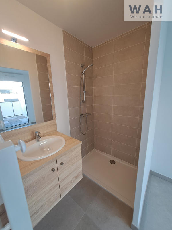 Appartement - 90 m² - 4 pièces