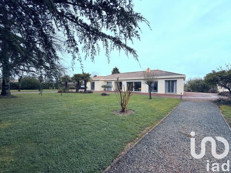 Maison - 162 m² - 8 pièces