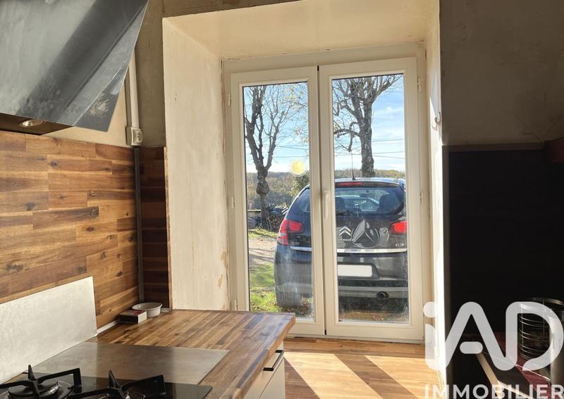 Maison - 203 m² - 7 pièces