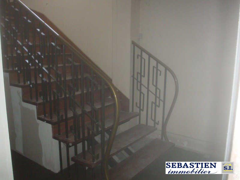 Loft - 100 m² - 5 pièces