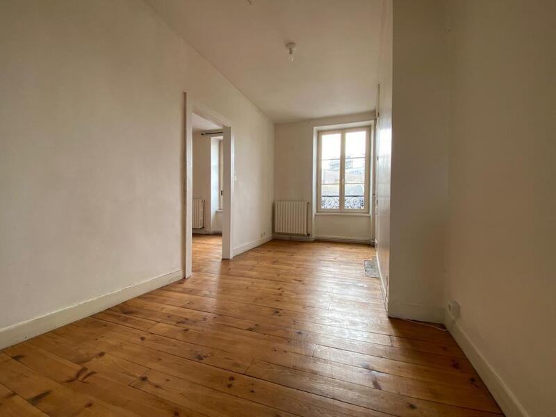 Appartement - 105 m² - 6 pièces