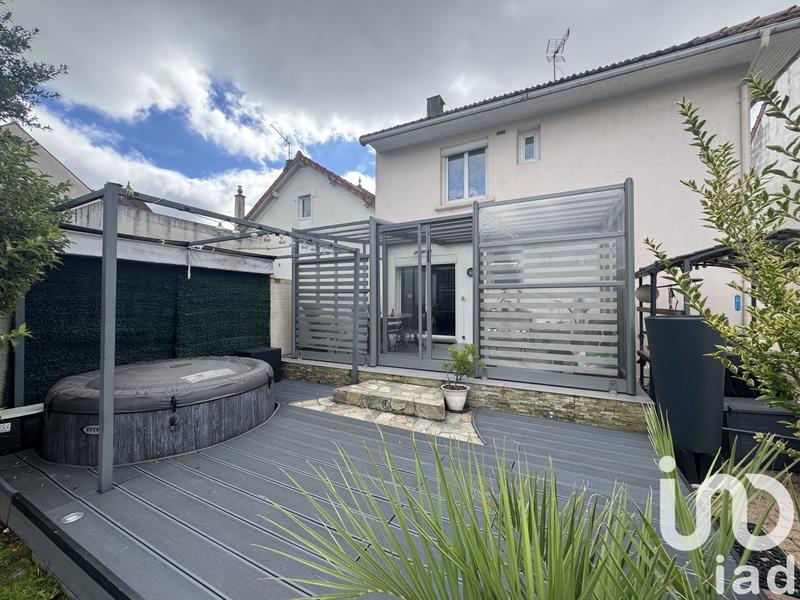 Maison - 90 m² - 6 pièces