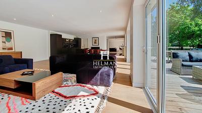 Maison - 222 m² - 8 pièces