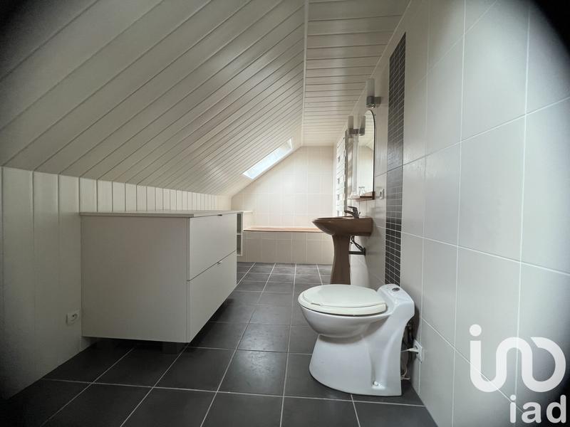 Maison - 153 m² - 8 pièces