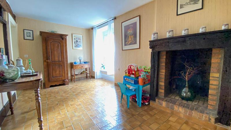 Maison - 220 m² - 7 pièces