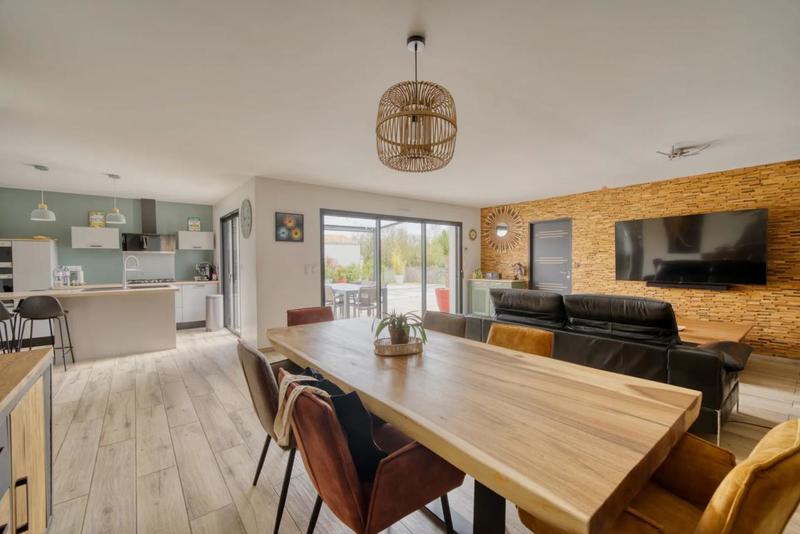 Maison - 127 m² - 5 pièces