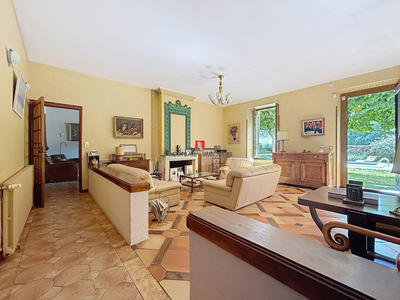 Maison - 193 m² - 6 pièces