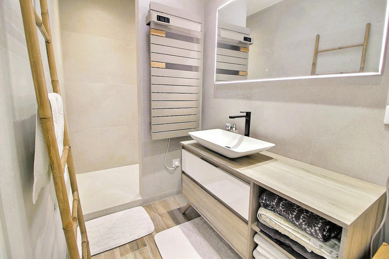 Appartement - 93 m² - 4 pièces