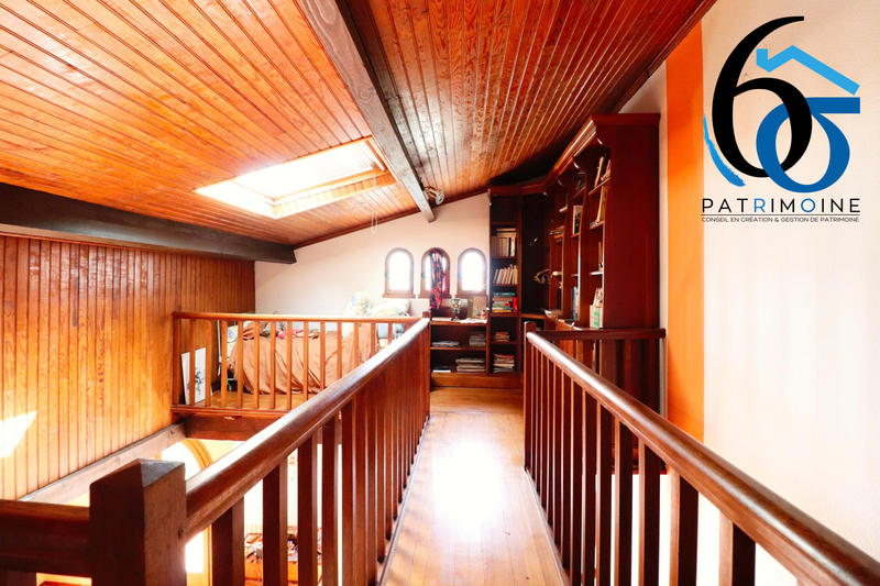 Maison - 130 m² - 7 pièces