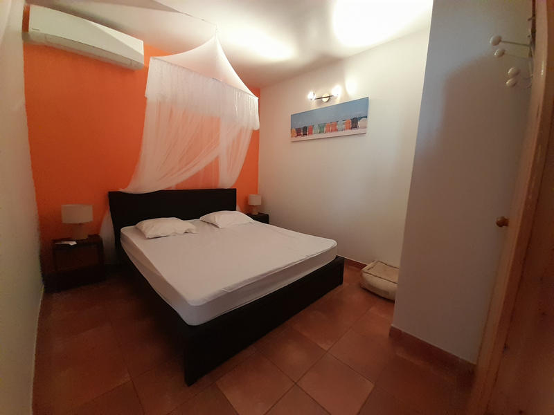 Maison - 240 m² - 9 pièces