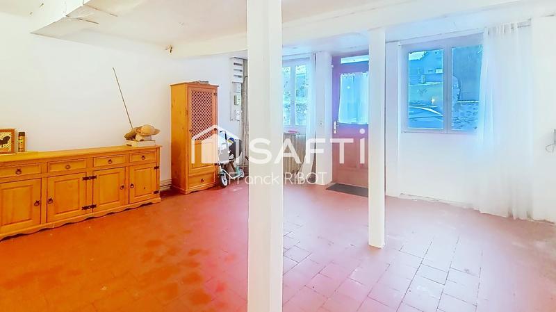 Maison - 159 m² - 7 pièces