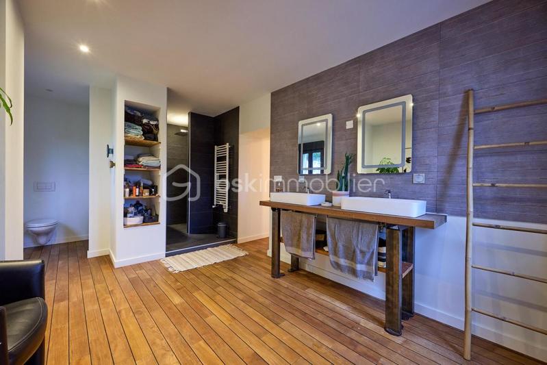 Maison de maîtres - 259 m² - 8 pièces