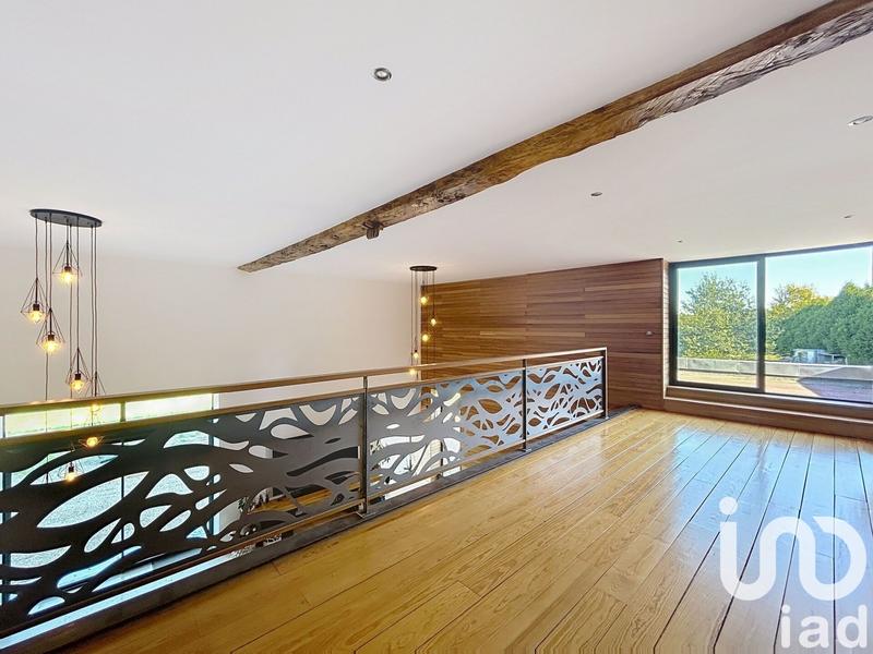 Maison - 261 m² - 6 pièces