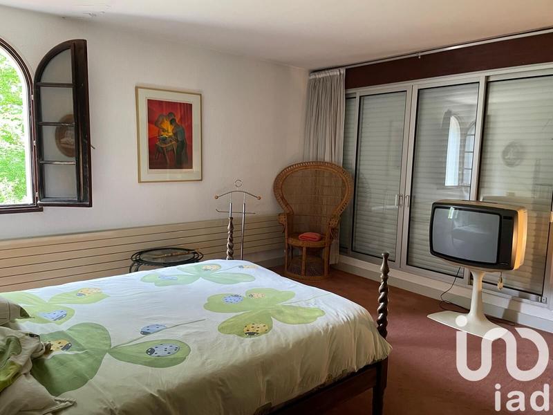 Maison - 280 m² - 10 pièces