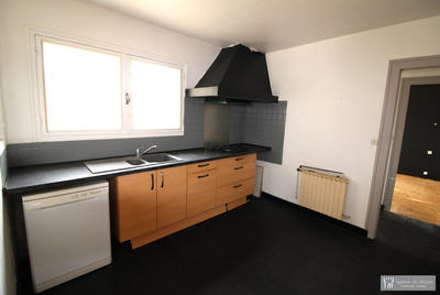 Maison ancienne - 301 m² - 10 pièces