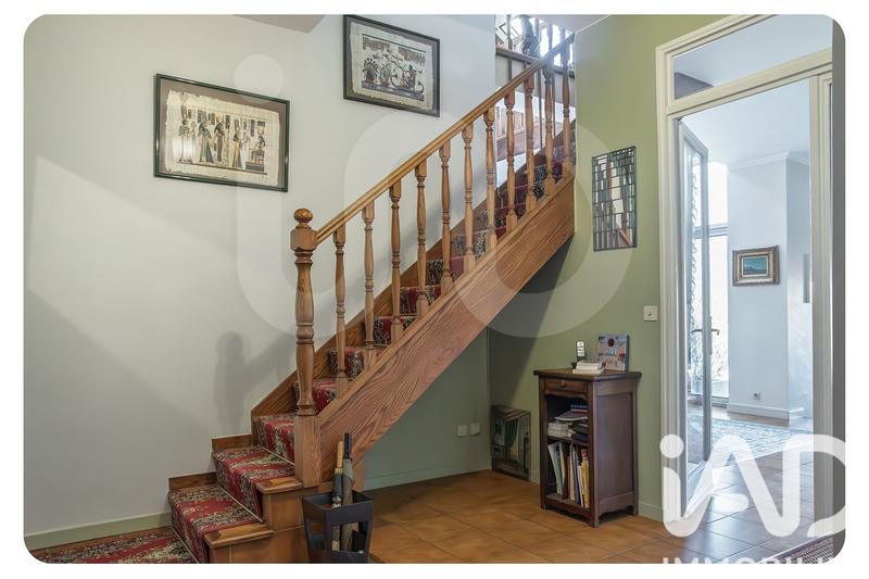 Maison - 251 m² - 10 pièces