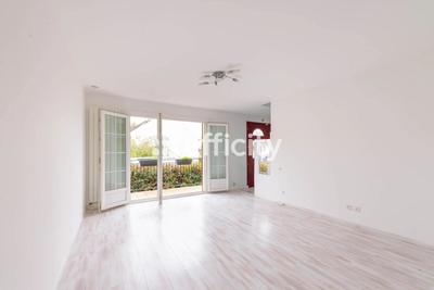 Pavillon - 150 m² - 6 pièces