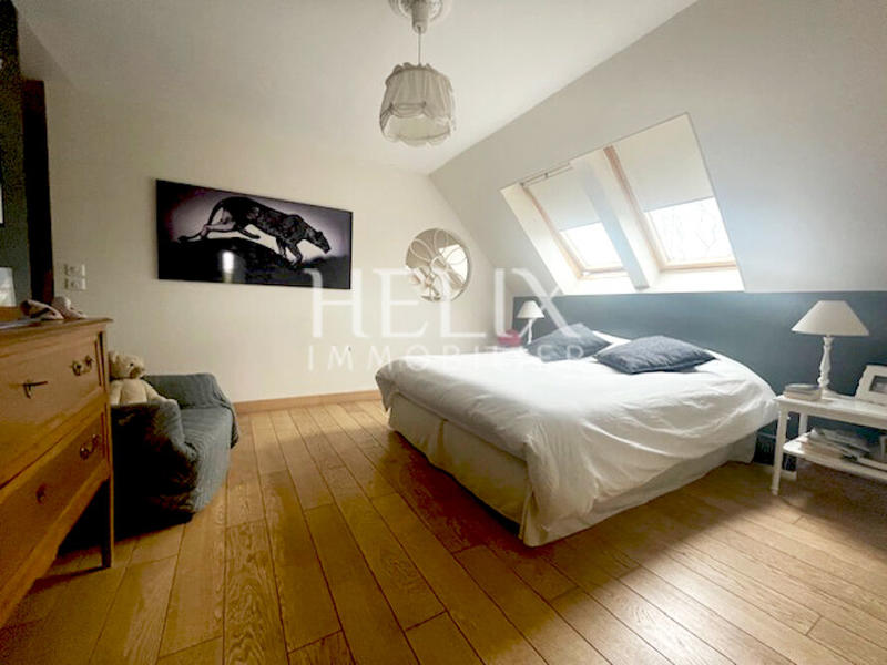 Maison - 160 m² - 8 pièces