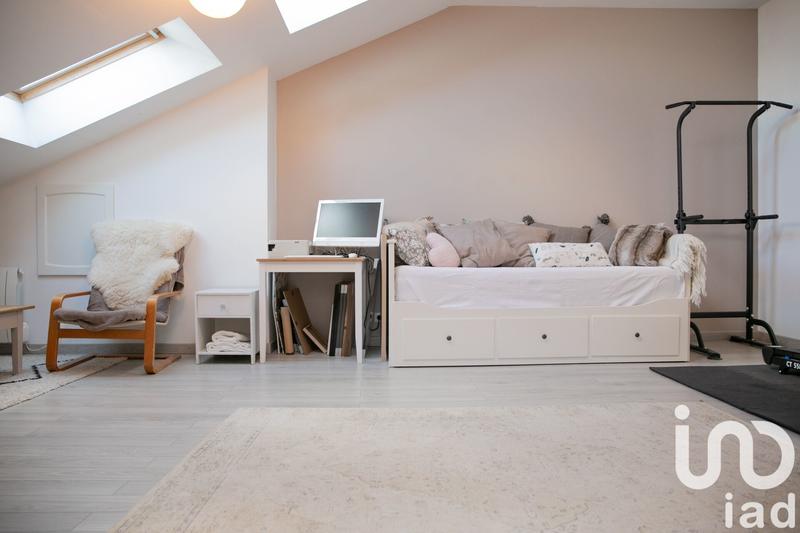 Maison - 235 m² - 6 pièces