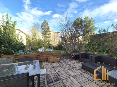 Maison - 110 m² - 5 pièces