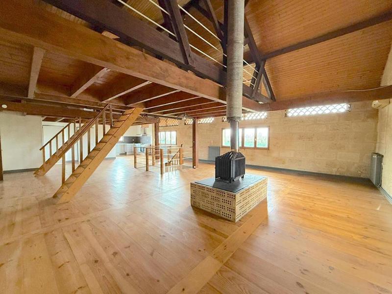 Maison - 162 m² - 3 pièces