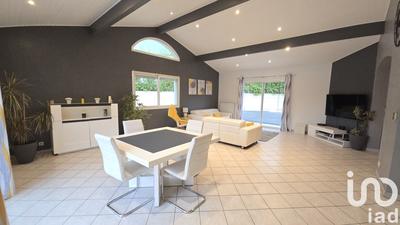 Maison - 172 m² - 7 pièces