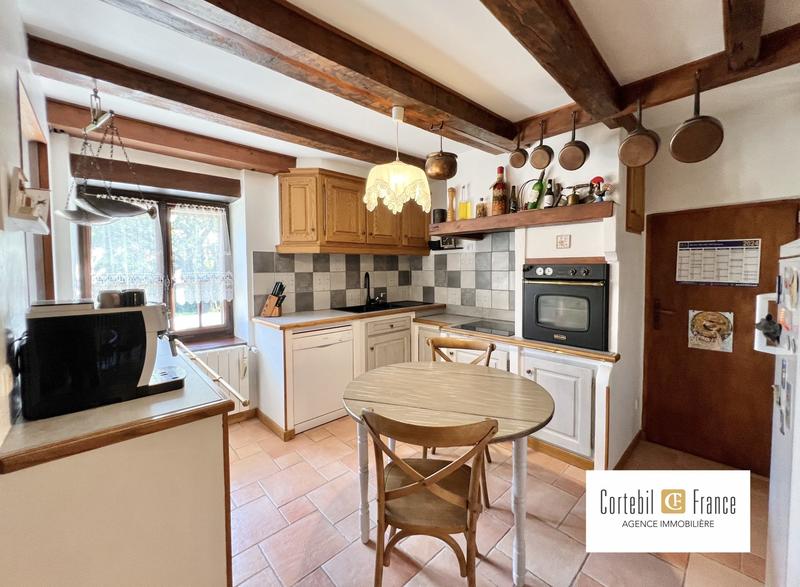 Maison - 270 m² - 5 pièces