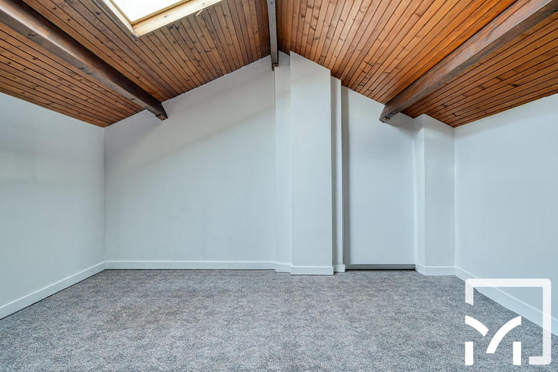 Duplex - 190 m² - 8 pièces