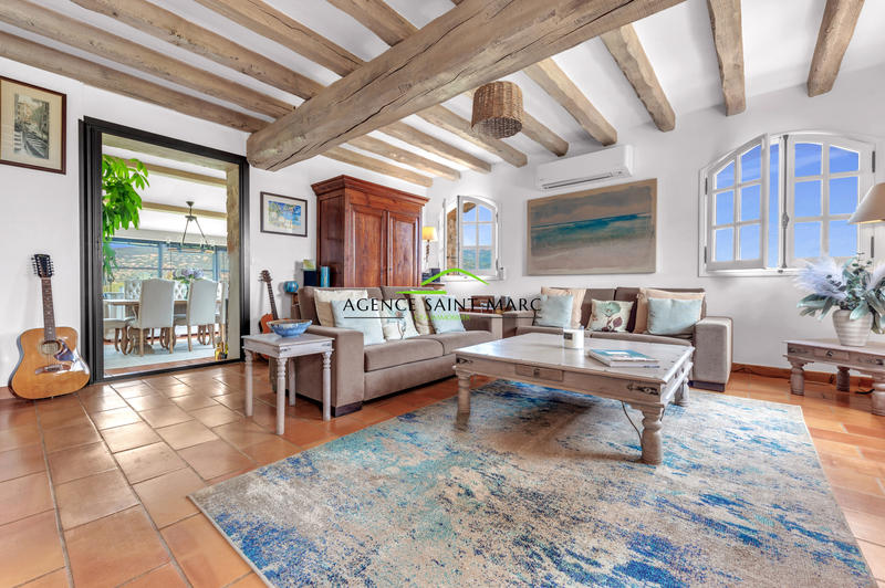 Propriété - 296 m² - 8 pièces