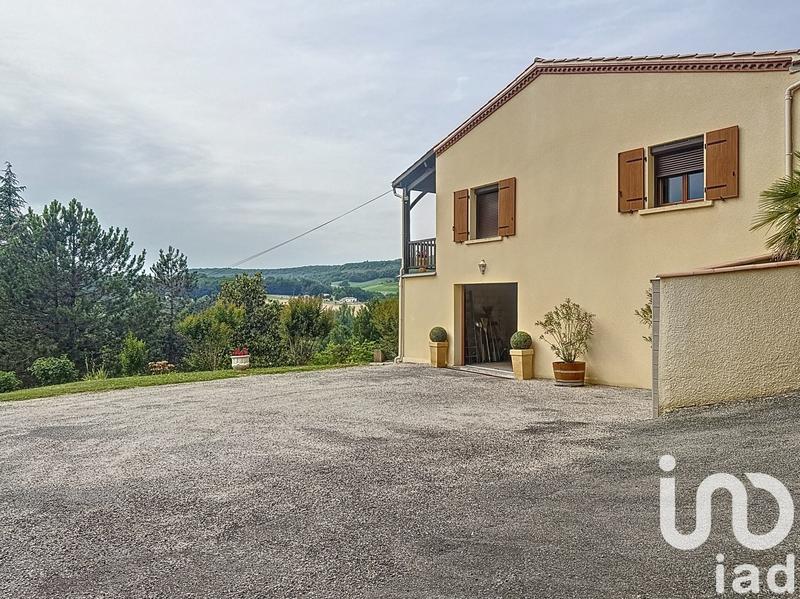 Maison - 135 m² - 5 pièces