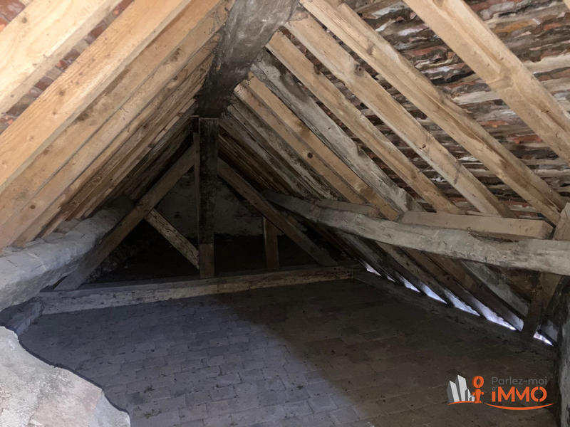 Maison - 220 m² - 9 pièces