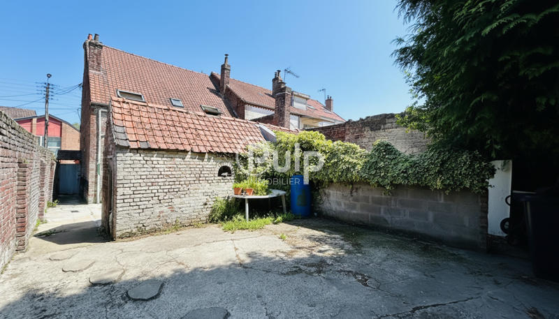 Maison - 95 m² - 5 pièces