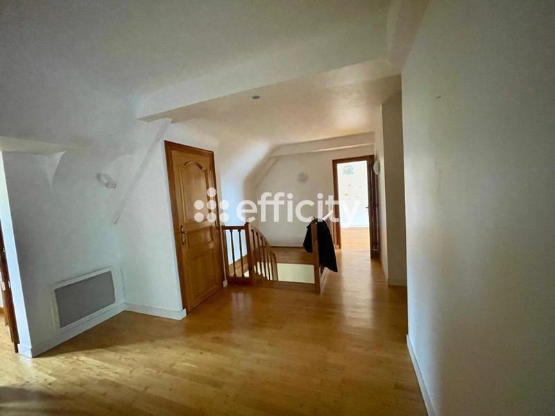 Maison - 161 m² - 7 pièces