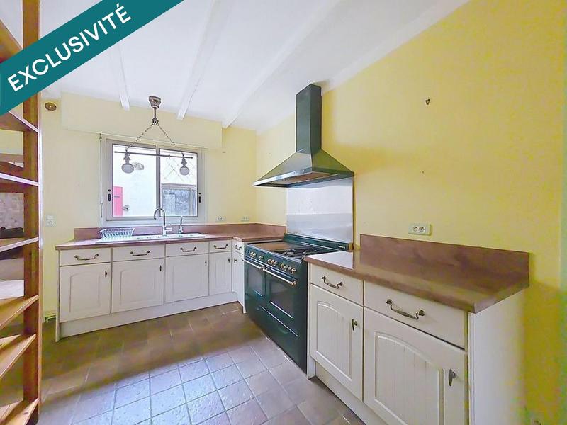 Maison - 294 m² - 11 pièces