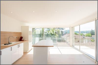 Appartement - 120 m² - 4 pièces