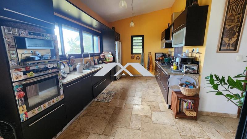 Villa - 169 m² - 6 pièces