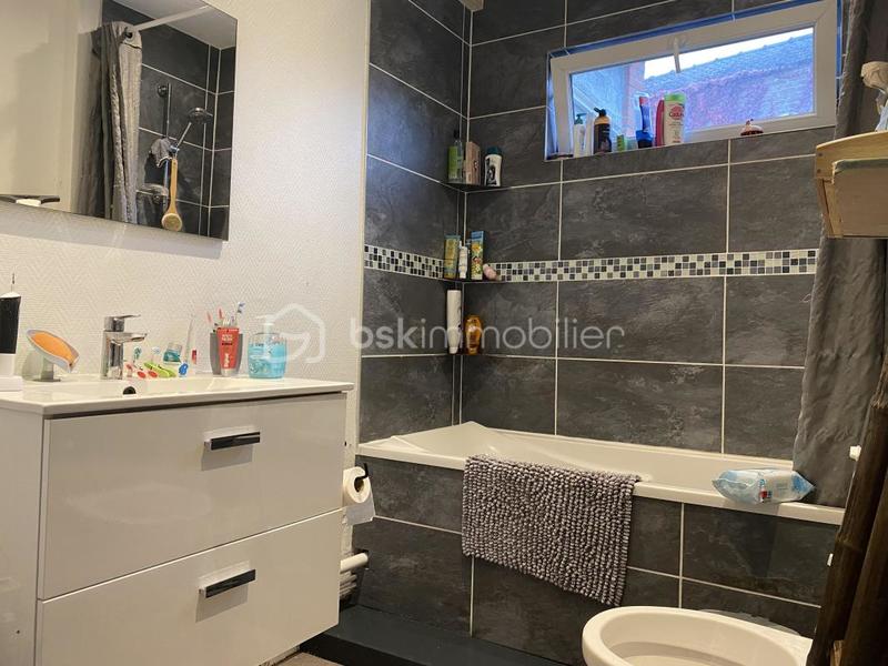 Maison - 83 m² - 4 pièces